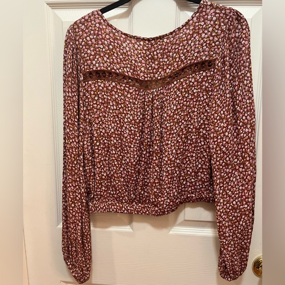 Ditsy floral boho style long sleeve top by hippie rose - Picture 4 of 5
